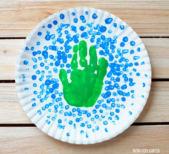 Paper plate handprint earth day kids craft sample image