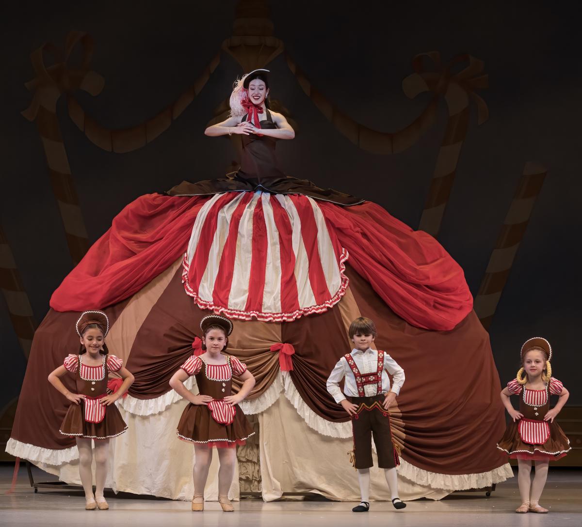 mother ginger nutcracker